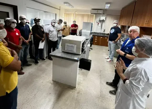 Queijeiros artesanais do Seridó participam de visita técnica ao Laboleite para fortalecer qualidade do queijo manteiga | ASN Rio Grande do Norte