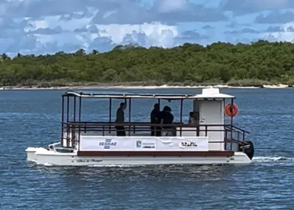 Nova embarcação fortalece ostreicultura e turismo de base comunitária em Canguaretama | ASN Rio Grande do Norte